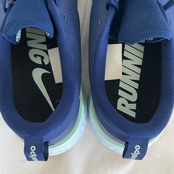 COPY - Nike 2018 WOMEN Odyssey React Flyknit Running Shoes US 11 Dark Blue Spor… - Picture 4 of 12
